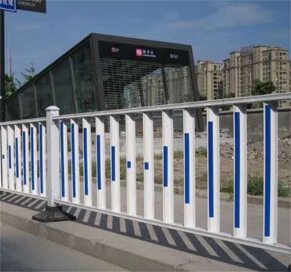 道路護欄為什么要日常養(yǎng)護